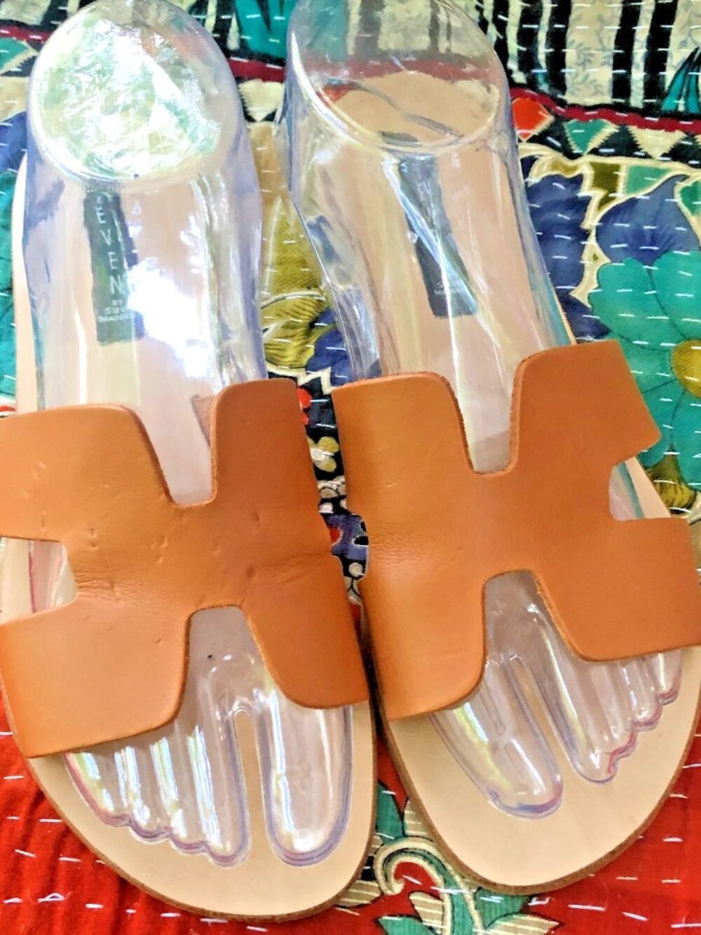 Steve Madden tan Leather H-cut Flat Sandals. sz 9
